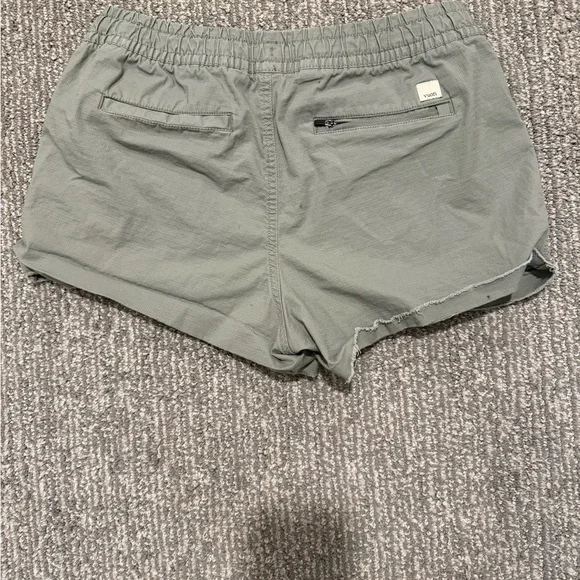 Vuori Women’s Ripstop Drawstring Shorts Sage Green Size Small - Picture 3 of 4